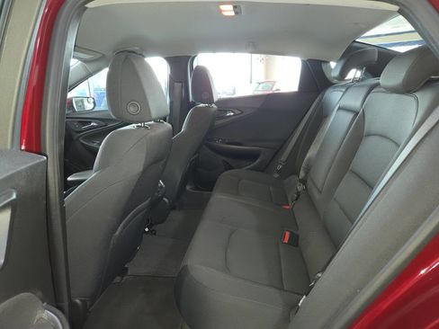 Used 2017 Chevrolet Malibu LT FWD image 20