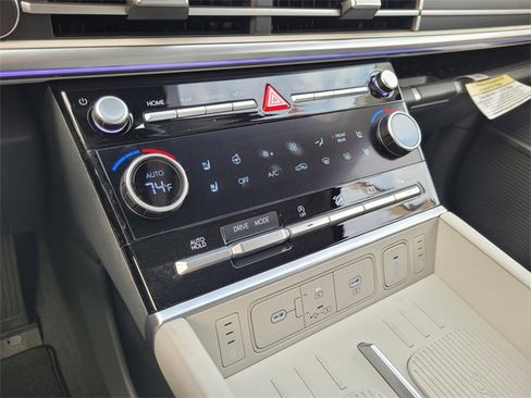 New 2025 Hyundai Santa Fe Calligraphy image 17