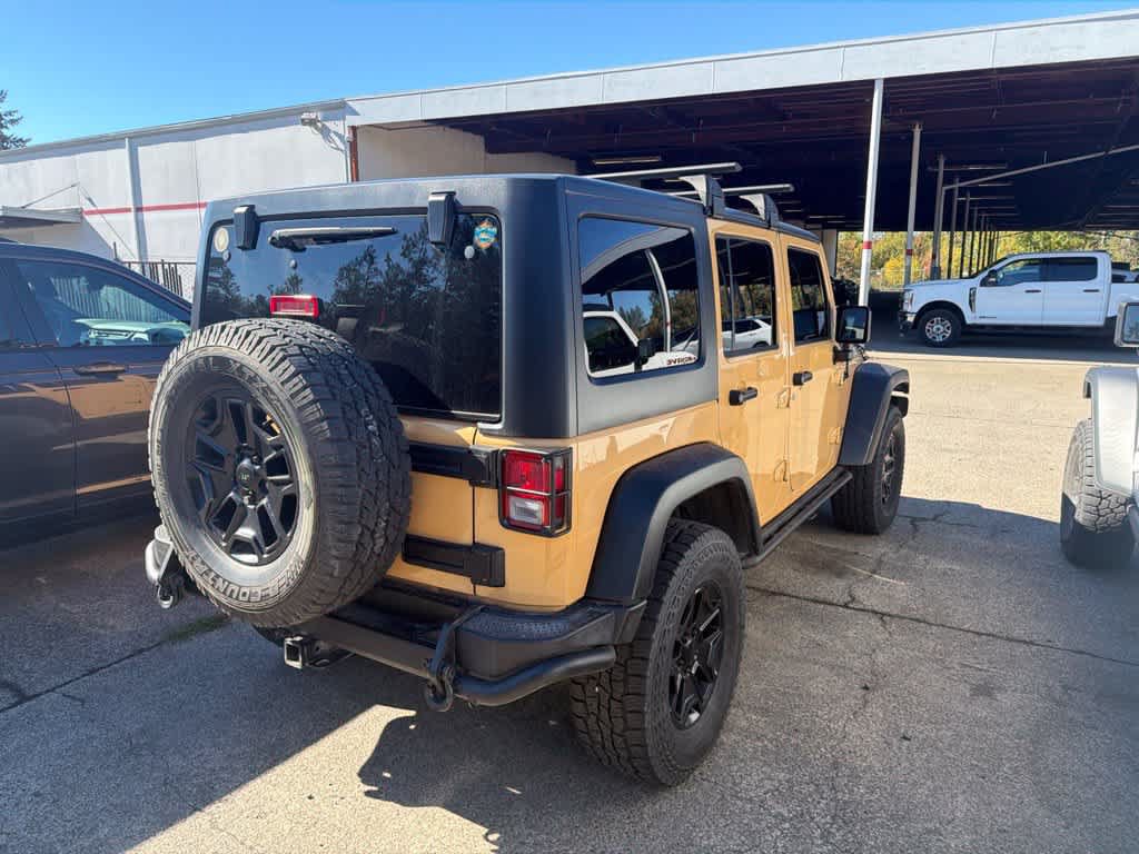 Used 2013 Jeep Wrangler Unlimited Sahara AWD/4WD image 5