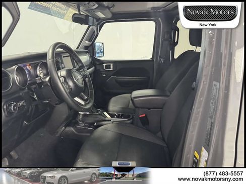 Used 2022 Jeep Wrangler Unlimited Sport AWD/4WD image 15