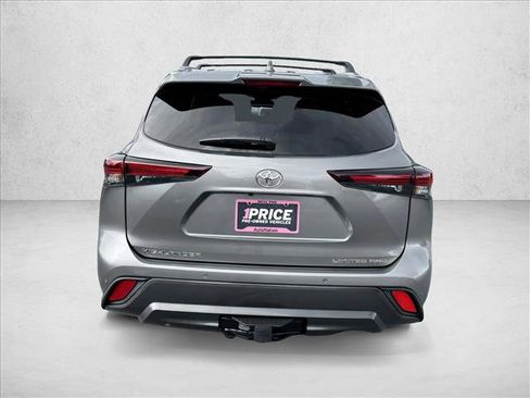 Certified 2026 Toyota Highlander Limited image 6