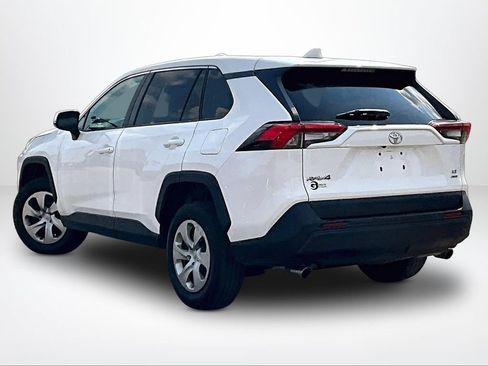 Used 2022 Toyota RAV4 LE AWD/4WD image 14