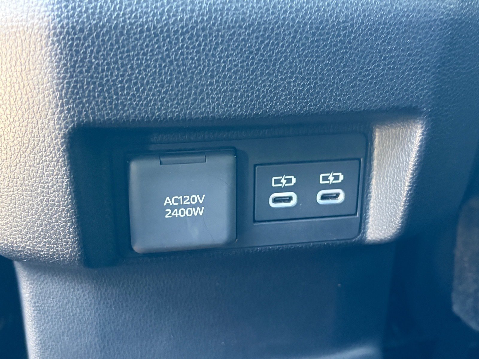 Used 2025 Toyota Tacoma TRD Off-Road w/ TRD Off Road Premium Package AWD/4WD image 14
