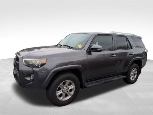 Used 2016 Toyota 4Runner SR5 Premium image 3
