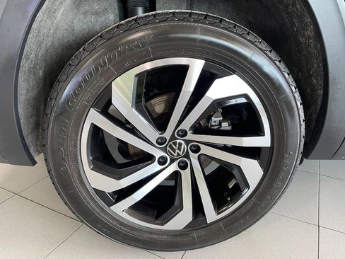 Used 2021 Volkswagen Atlas SEL Premium image 12