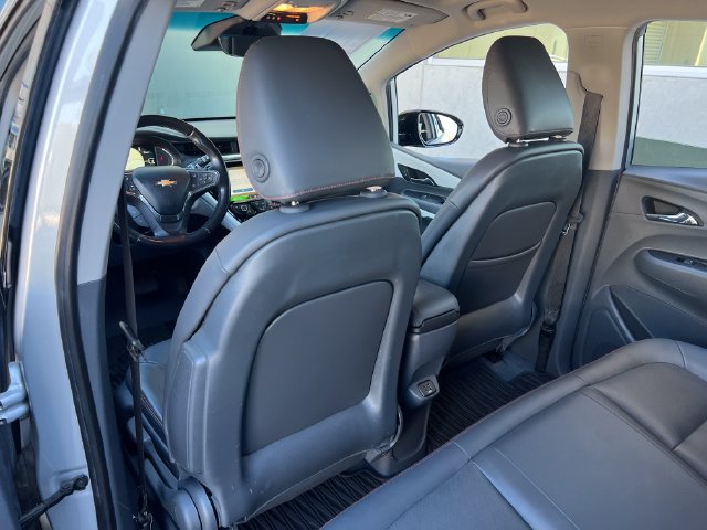 Used 2020 Chevrolet Bolt Premier w/ Infotainment Package FWD image 28