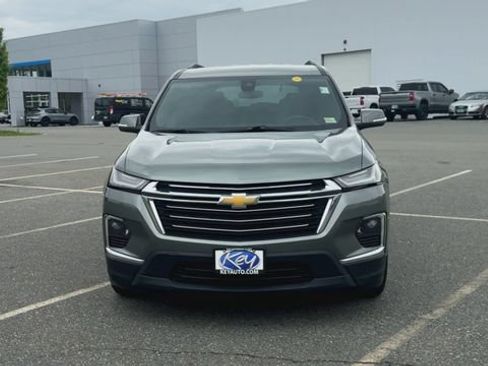 Used 2023 Chevrolet Traverse LT w/ LPO, Floor Liner Package AWD/4WD image 3