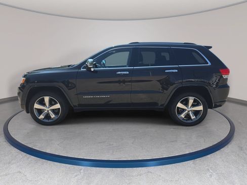 Used 2015 Jeep Grand Cherokee Overland w/ Advanced Technology Group AWD/4WD image 8