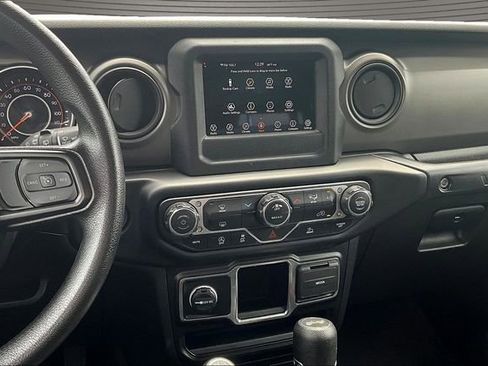 Used 2023 Jeep Wrangler Unlimited Sport AWD/4WD image 9