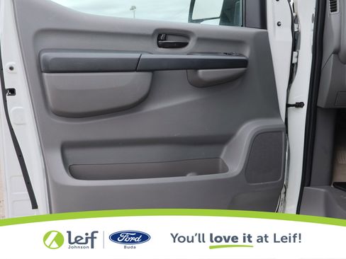 Used 2013 Nissan NV 3500 SL w/ Technology Pkg image 10