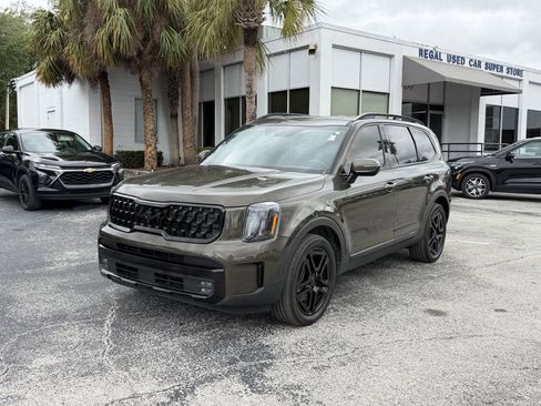 Certified 2025 Kia Telluride SX X-Line AWD/4WD image 9