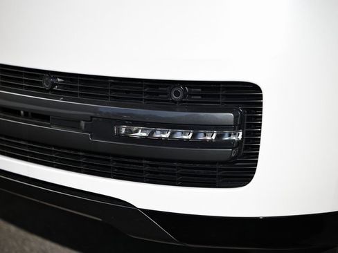 New 2025 Land Rover Range Rover Autobiography image 3