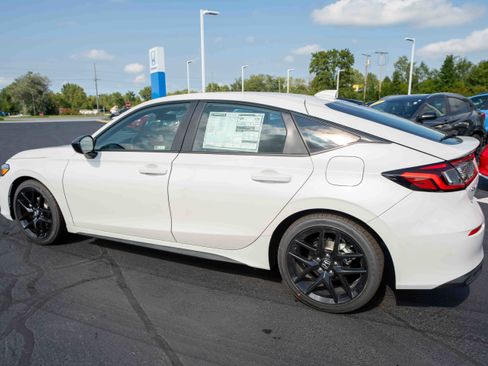 New 2025 Honda Civic Sport image 4