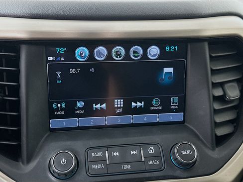 Used 2019 GMC Acadia Denali w/ Technology Package FWD image 19
