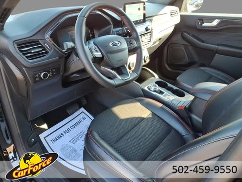 Used 2025 Ford Escape ST-Line w/ Equipment Group 301A image 5