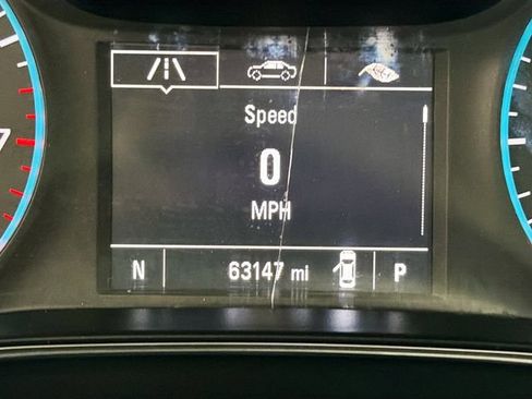 Used 2017 Chevrolet Cruze LS FWD image 13