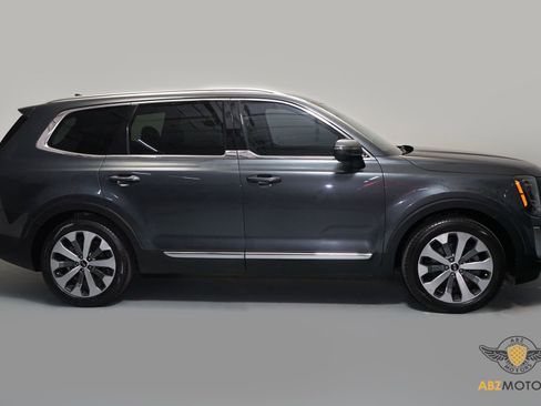Used 2020 Kia Telluride EX w/ EX Premium Package image 4