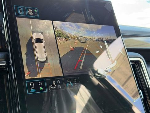 New 2026 GMC Yukon Elevation image 13