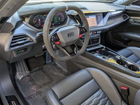 New 2026 Audi RS e-tron GT performance image 8