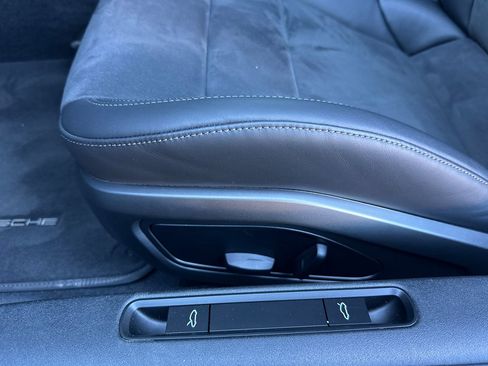 Certified 2024 Porsche 911 Carrera GTS image 14