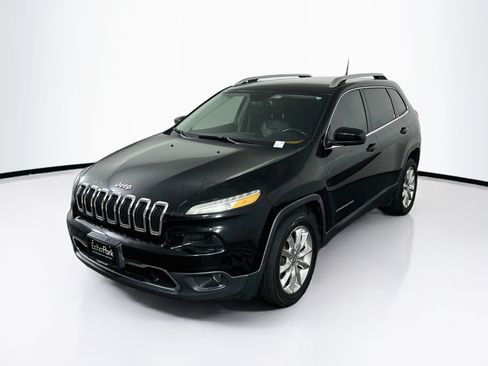 Used 2016 Jeep Cherokee Limited w/ Luxury Group FWD image 3