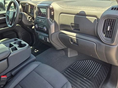 Used 2025 Chevrolet Silverado 1500 Custom Trail Boss AWD/4WD image 20