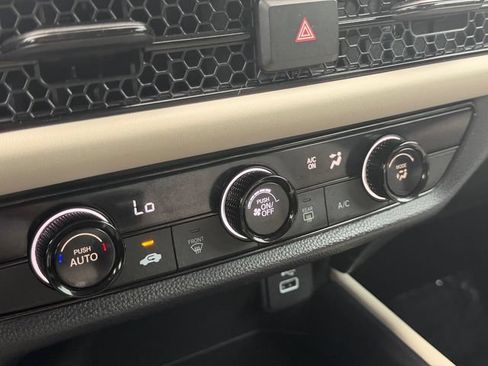 Used 2023 Honda HR-V LX image 28