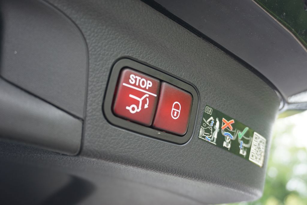 Certified 2025 Mercedes-Benz GLE 350 4MATIC image 34