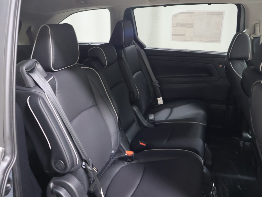 New 2027 Honda Odyssey Touring image 13