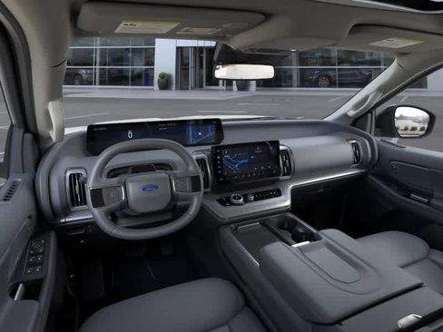 New 2025 Ford Expedition Max Active image 9