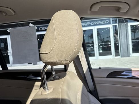 Used 2016 Mercedes-Benz GLE 350 w/ Premium Package image 20