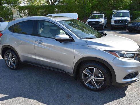 Used 2021 Honda HR-V EX-L image 37