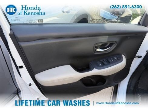 Certified 2025 Honda HR-V LX image 7
