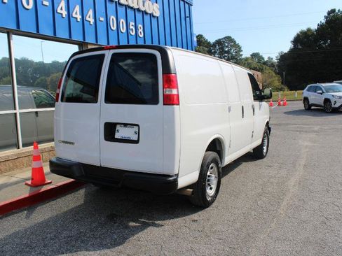Used 2019 Chevrolet Express 2500 image 22