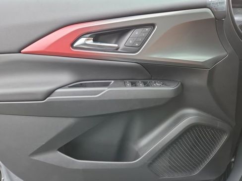 New 2025 Chevrolet Equinox EV RS w/ Convenience Package II image 22