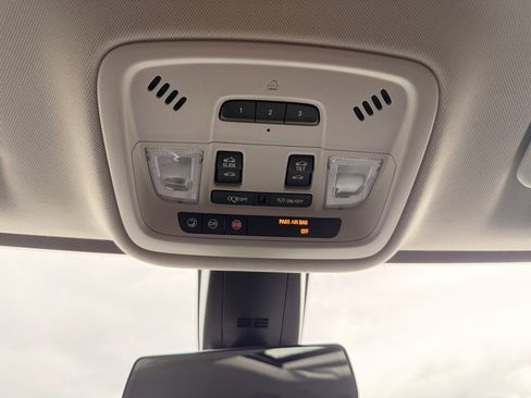 Used 2020 Chevrolet Traverse Premier w/ Redline Edition image 25