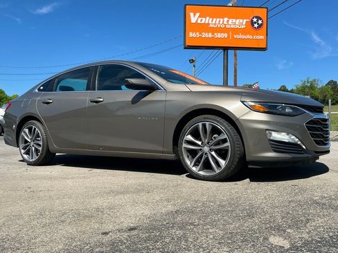 Used 2020 Chevrolet Malibu LT FWD image 1