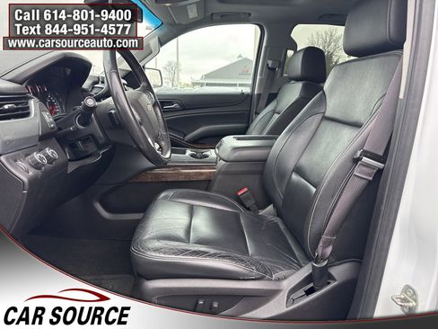 Used 2017 Chevrolet Suburban LT image 12