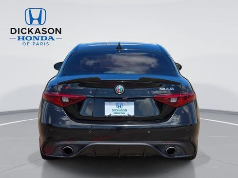 Used 2018 Alfa Romeo Giulia RWD image 5