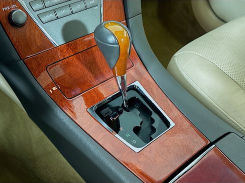 Used 2011 Lexus ES 350 image 24