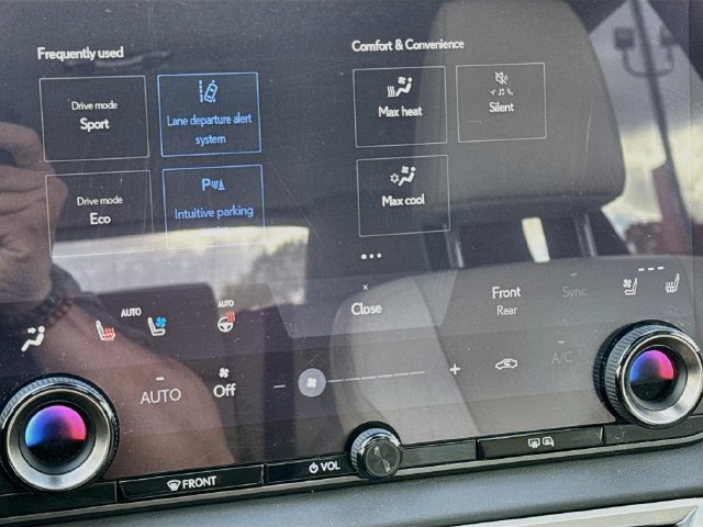 Used 2023 Lexus RX 350 Premium w/ Accessory Package (K3) AWD/4WD image 22