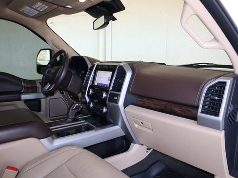 Used 2019 Ford F150 Lariat w/ Equipment Group 502A Luxury image 37