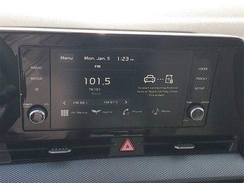 New 2025 Kia Sportage LX image 15