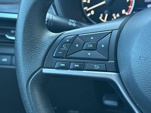 Used 2023 Nissan Altima 2.5 SV image 27