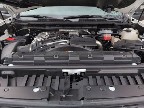 Used 2025 Chevrolet Silverado 2500 LT w/ Convenience Package image 30