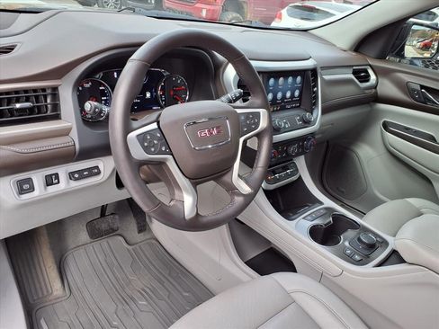Used 2023 GMC Acadia SLT w/ Technology Package image 14