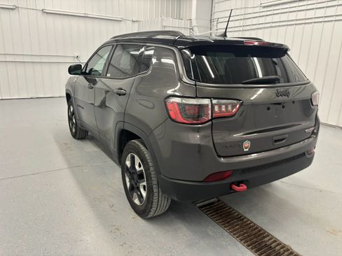 Used 2017 Jeep Compass Trailhawk w/ Leather Interior Group AWD/4WD image 8