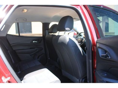 Used 2024 Chevrolet Trax LT w/ Driver Confidence Package image 11