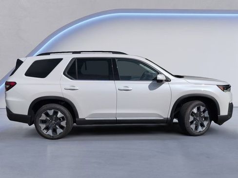 New 2026 Honda Pilot Elite image 3