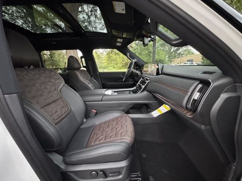 New 2026 Nissan Armada Platinum AWD/4WD image 7